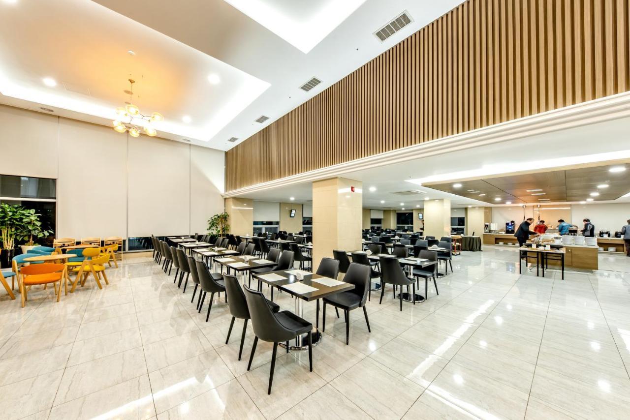 华美达济州市酒店 外观 照片